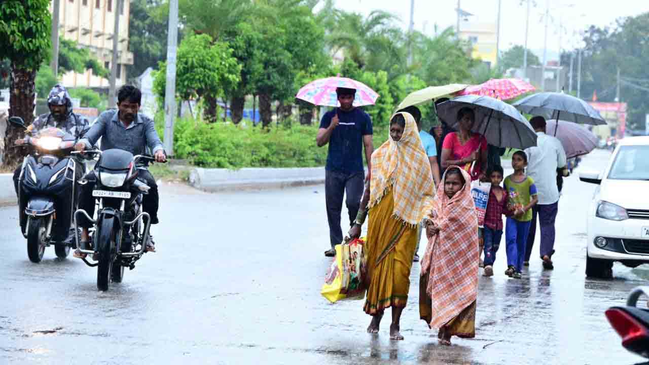 హైదరాబాద్ నగరంలో నేడు, రేపు భారీ వర్షాలు