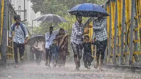 Heavy Rains In AP: బిగ్ అలర్ట్.. పిడుగులతో కూడిన భారీ వర్షాలు..