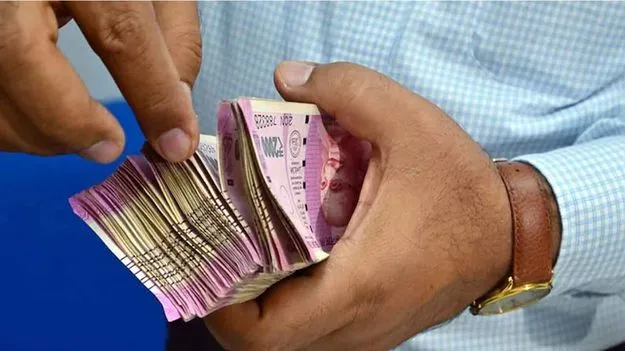 RBI Latest Announcement: రూ.2000పై ఆర్బీఐ కీలక ప్రకటన.. చలామణిలో రూ.5,817 కోట్లు విలువైన నోట్లు