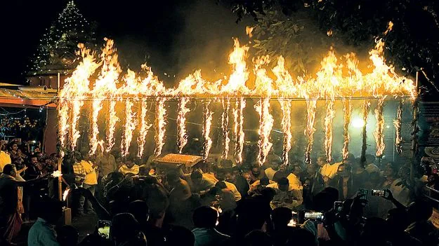 కన్నుల పండువగా జ్వాలాతోరణ మహోత్సవం