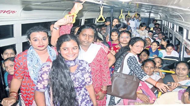 ఆర్టీసీ బస్సుల్లో 75 శాతం మహిళలే
