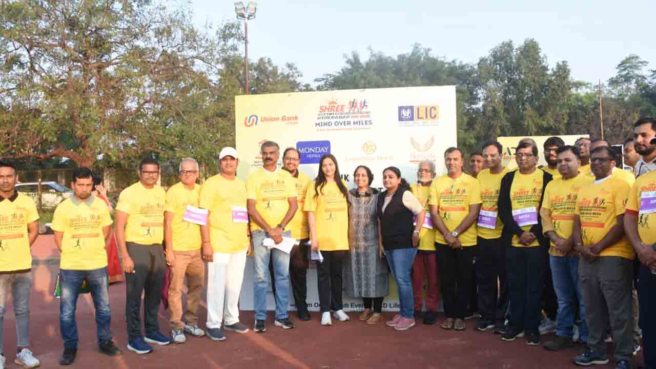 Gachibowli Marathon: గచ్చిబౌలి స్టేడియంలో మారథాన్.. ఉత్సాహంగా పాల్గొన్న యువత