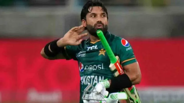 Mohammad Rizwan: రిజ్వాన్‌పై పీసీబీ వేటు..అందుకు ఒప్పుకోకపోవడమే కారణం!