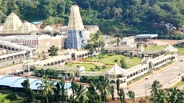 సింహాచలం ట్రస్ట్‌ బోర్డుపై కసరత్తు