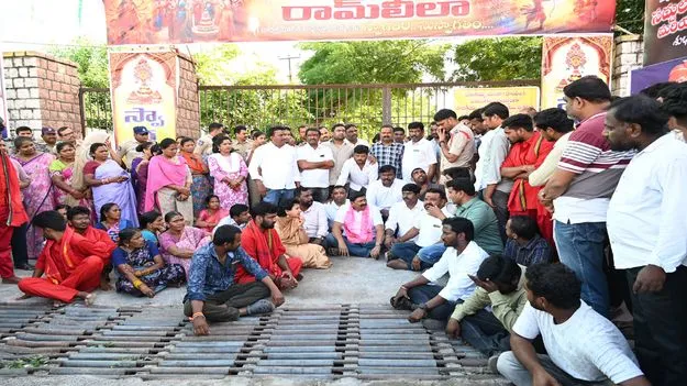 ‘రాంలీల’కు రాజకీయ సెగ 