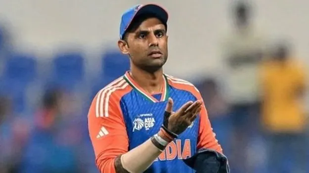 Asia Cup SKY Fined: పొలిటికల్ కామెంట్స్.. సూర్యకుమార్ యాదవ్, పాక్ బౌలర్ రవూఫ్‌పై ఐసీసీ జరిమానా