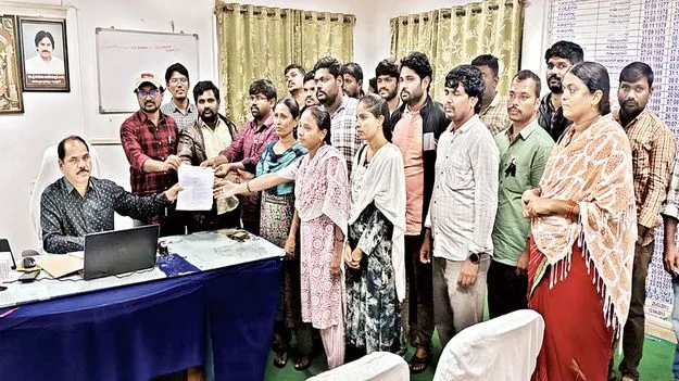 ఇంక్రిమెంట్‌ ఇవ్వాలి