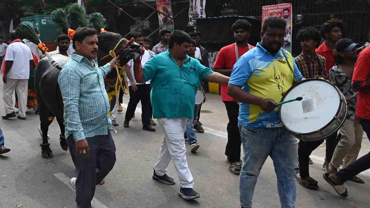 Sadar Sammelanam: ఎన్టీఆర్ స్టేడియం వద్ద సదర్ సమ్మేళనం.. ప్రారంభించిన సీఎం రేవంత్