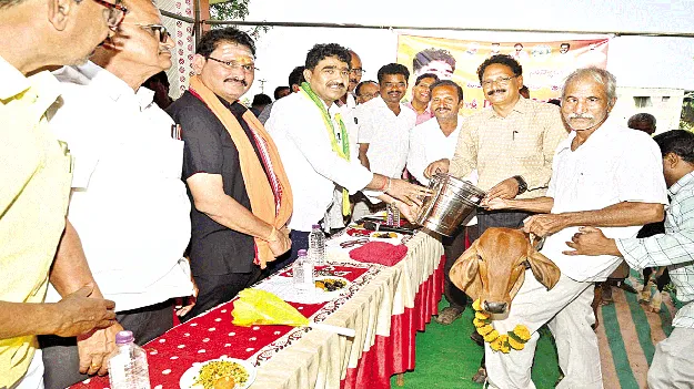  పాడి రైతుల సంక్షేమానికి కృషి: శంకర్‌