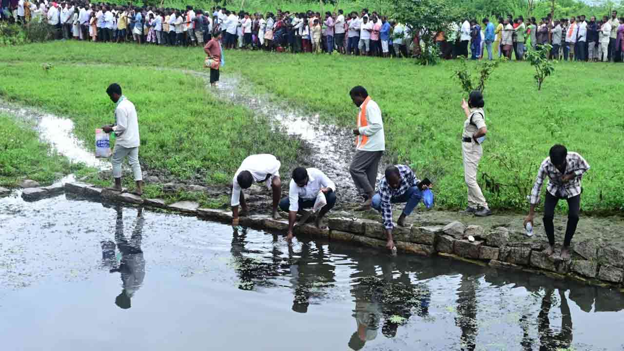 Sri Ramakonda Temple in Mahbubnagar: అమావాస్య.. శ్రీరామకొండకు పోటెత్తిన భక్తులు  