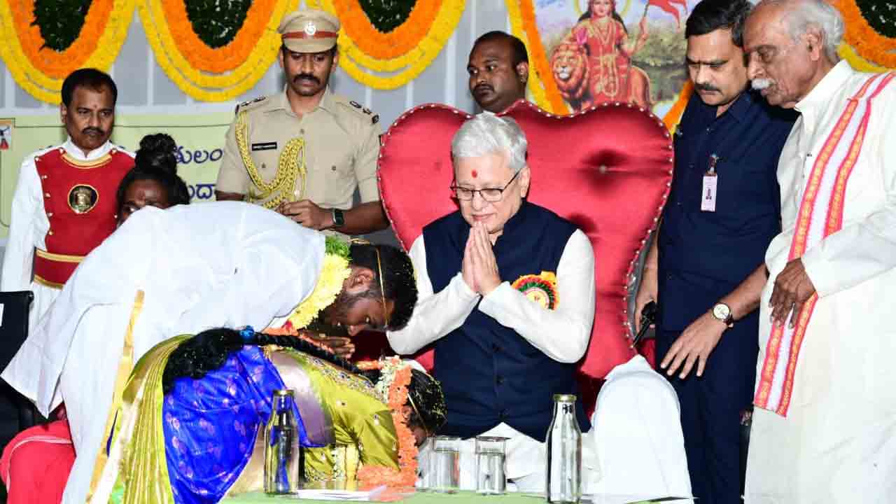 Mass Tribal Weddings in Achampet: గవర్నర్ సమక్షంలో ఘనంగా సామూహిక వివాహాలు..