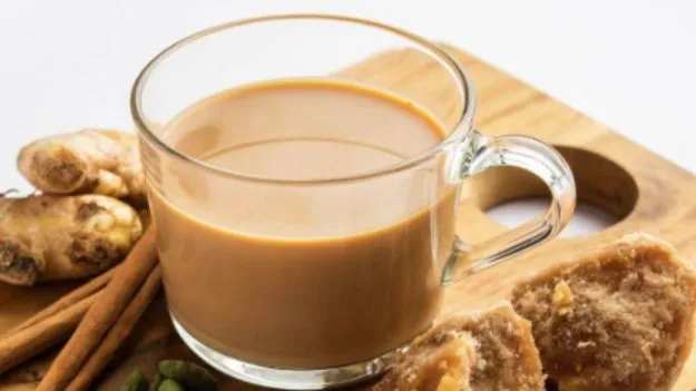 Jaggery Tea Recipe: ఇలా బెల్లం టీ తయారు చేస్తే.. జలుబు, దగ్గు నుండి తక్షణ ఉపశమనం..