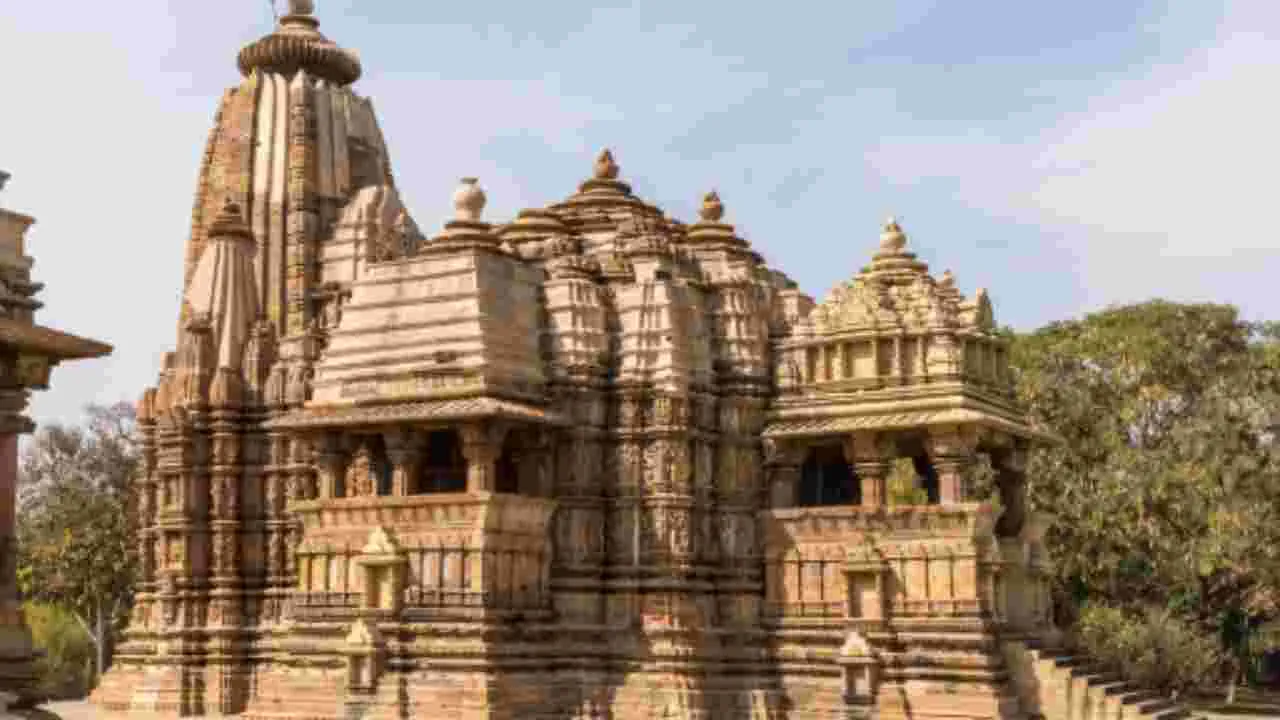 Hyderabad Navratri Temples: నవరాత్రి ఉత్సవాలు.. ఈ దేవాలయాలను సందర్శించడం మర్చిపోకండి