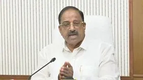 Minister Thummala: బీసీగా మారిన ప్రధాని మోదీ.. బీసీ రిజర్వేషన్లకు అడ్డు పడుతున్నారు.. 