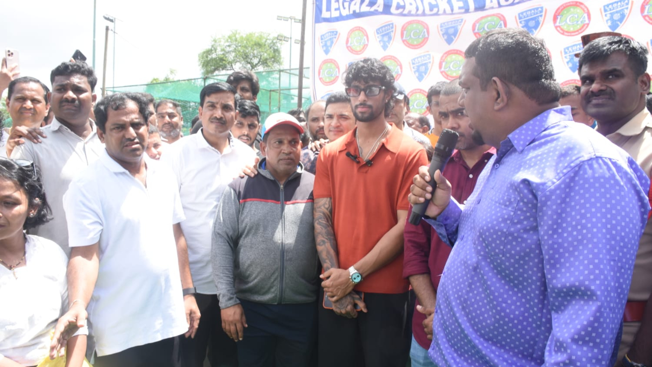 Tilak Varma: హైదరాబాద్‌లో ఇండియన్ క్రికెటర్ తిలక్ వర్మ సందడి