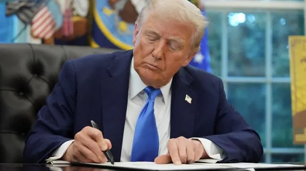 H-1b Visa US Fact Sheet: హెచ్-1బీ వీసా పెంపును సమర్థించుకున్న అమెరికా..  వాస్తవాలు ఇవిగో అంటూ ప్రకటన