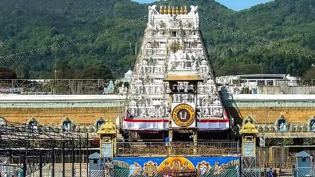 AP Govt: సంభావన పథకానికి టీటీడీ నిధులు 