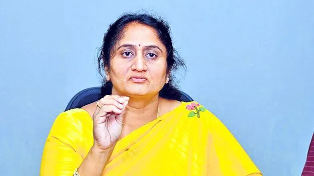 ఆర్డీటీ రెన్యువల్‌ సాధిస్తాం: మంత్రి సవిత