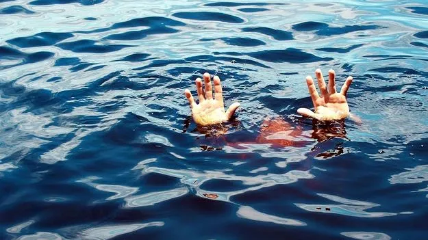 Karimnagar: వాటర్‌ ట్యాంకులో పడి ఇద్దరు చిన్నారుల మృతి 