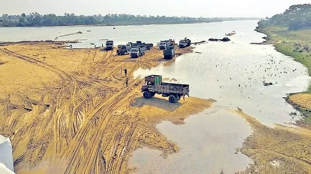Illegal Sand Mining: ఇసుక అక్రమ తవ్వకాలపై సుప్రీం విచారణ 19కి వాయిదా