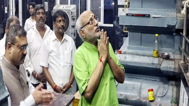 Tirumala Visit: నేడు తిరుమలకు ఉపరాష్ట్రపతి రాధాకృష్ణన్‌ 