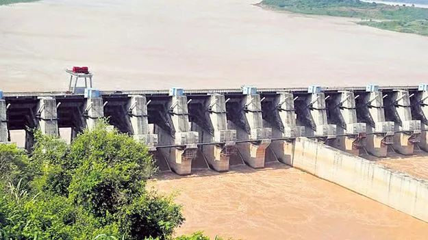 AP Govt: బనకచర్లలో భారీ మార్పులు