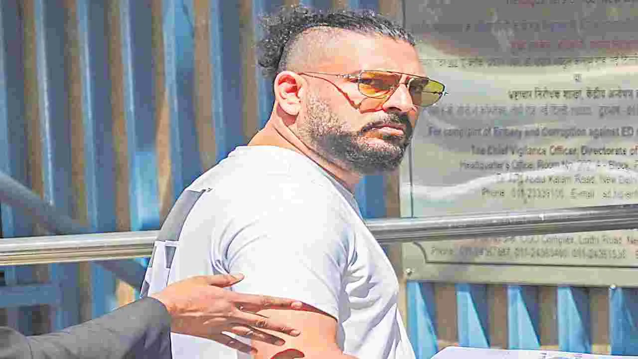 ED Inquiry: ఈడీ ముందు యువీ హాజరు