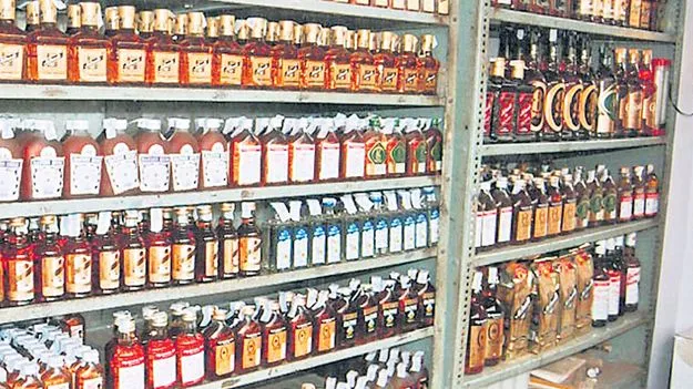 ACB Court: లిక్కర్‌ స్కామ్‌ కేసులో 11 మంది ఆస్తుల జప్తు సిట్‌కు ఏసీబీ కోర్టు అనుమతి 