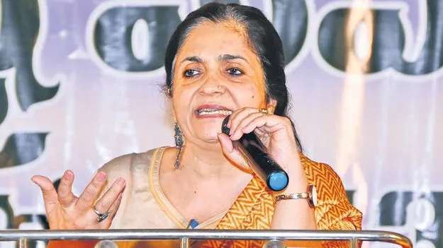Democratic Women Association: ప్రజల ఐక్యత కోసమే ఐద్వా పోరాటాలు