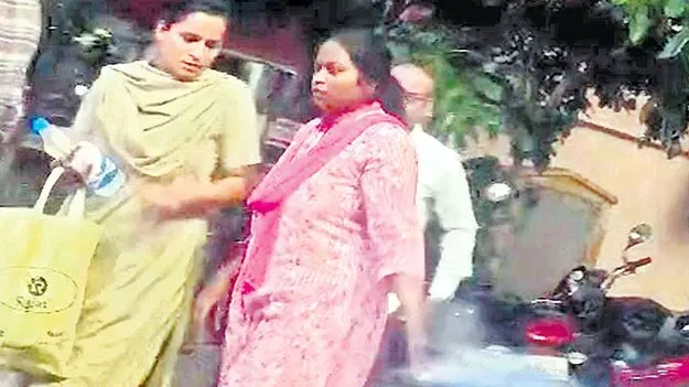 Nidigunta Aruna: నీ సంగతి చూస్తా