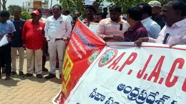 JAC Chairman S. Krishnaiah: రేపటి నుంచి విద్యుత్తు ఉద్యోగుల సమ్మె