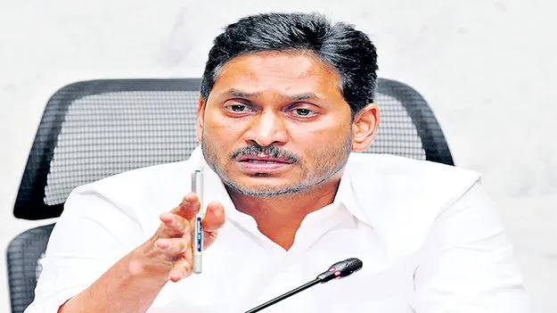  Political Strategy: ఇవేం పిల్లిమొగ్గలు
