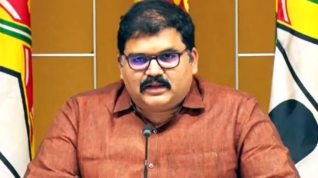 వైవీ బ్యాంకు వివరాలు ఎందుకు ఇవ్వరు?: పట్టాభి