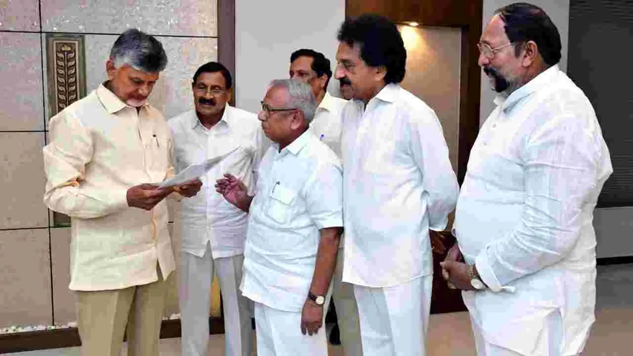 Assembly Facilities Committee: మాజీ శాసనసభ్యుల పెన్షన్లు పెంచాలి 30 నుంచి 50 వేలకు