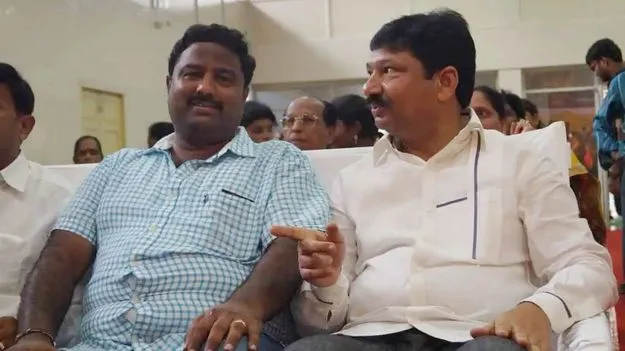 SIT Probe: జోగికి కల్తీ మద్యం ముడుపులు