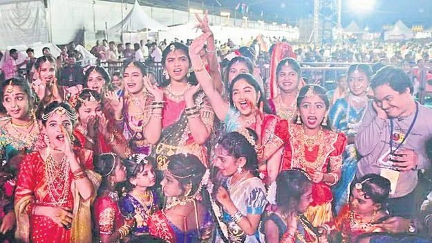 Vijayawada Utsav: జోష్‌ నింపిన విజయవాడ ఉత్సవ్‌