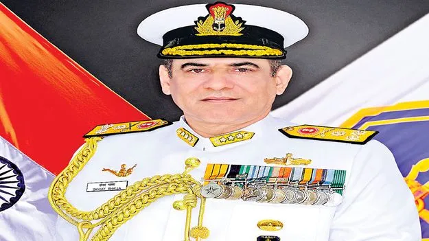 Naval Command: తూర్పు నౌకాదళం కమాండింగ్‌-ఇన్‌-చీఫ్‌గా సంజయ్‌ భల్లా