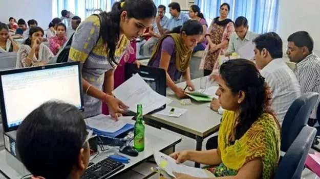 Engineering Colleges: ఏఐఎంఎల్‌ సీటు 25 లక్షలు 
