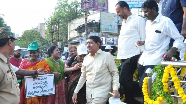 నేడు క్లీన్‌ ఎయిర్‌ థీమ్‌తో స్వచ్ఛ ఆంధ్ర: నారాయణ