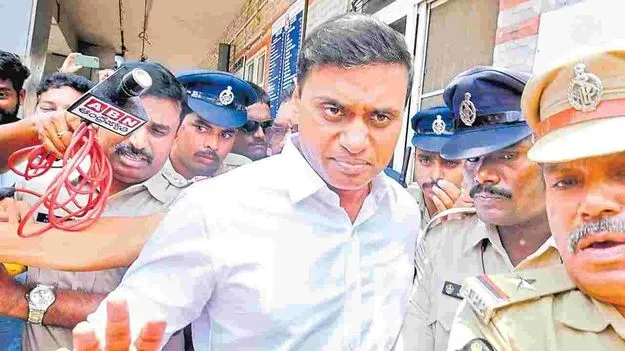 Vijayawada ACB Court: మిథున్‌రెడ్డి న్యూయార్క్‌ పర్యటనకు కోర్టు అనుమతి