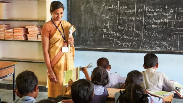 High Court: కేజీబీవీల్లో నియామకాలపై వివరాలివ్వండి 