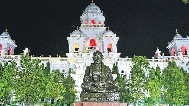 BRS MLAs: ఆ 10 మంది ఎమ్మెల్యేలదీ ఫిరాయింపే