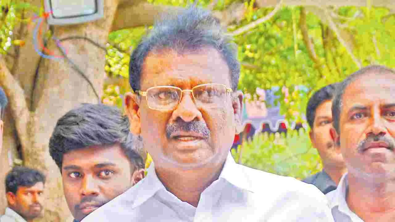 YCP Former MLA: తిప్పేస్వామి.. తప్పు సామీ..