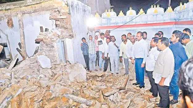 Cultural Heritage: కూలిన కాలజ్ఞాని బ్రహ్మంగారి ఇల్లు 