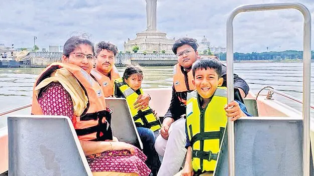 Family Tragedy: ఈ ఆనందం ఇదే ఆఖరు