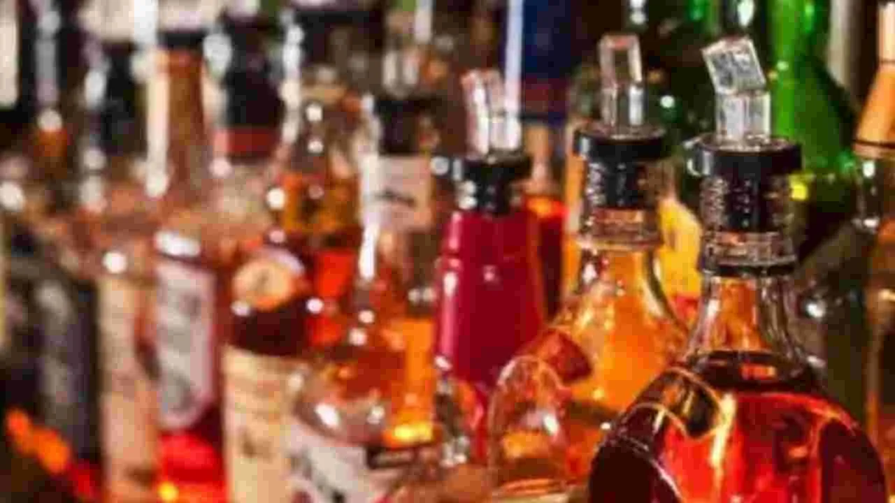 Excise Police Report: కల్తీ కిక్కులో కొత్త కోణం