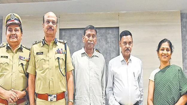 Surrender: మావోయిస్టులకు మరో ఎదురుదెబ్బ