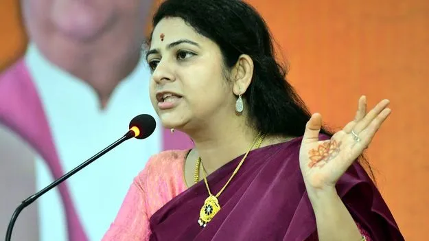 BJP Spokesperson Yamini: దొంగలే జాగ్రత్తలు చెబుతున్నారు