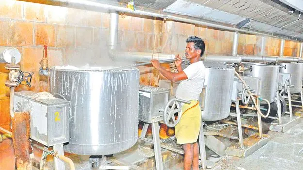 Tirumala: టీటీడీకి భాష్యం కన్‌స్ట్రక్షన్స్‌ రూ.కోటి విరాళం