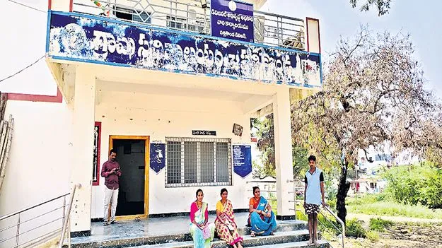 Revamping Secretariats: సచివాలయాలను సరిదిద్దాలి